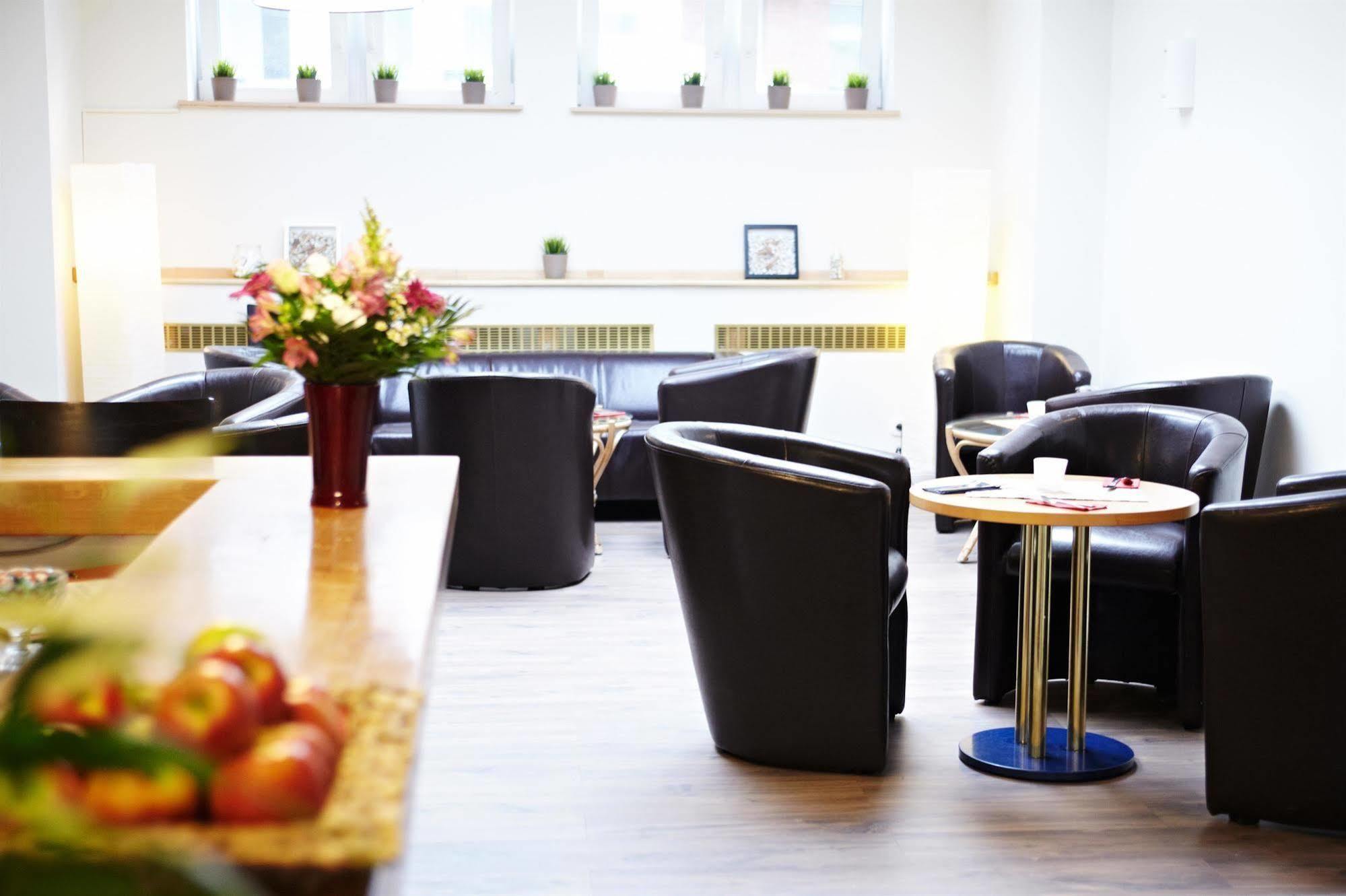 Ostseehalle By Premiere Classe *